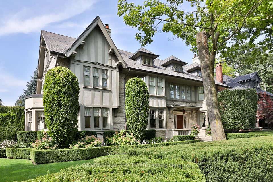 170 Roxborough Drive, Toronto, ON M4W 1X8