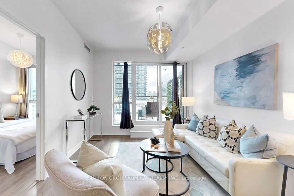 170 Sumach Street #907, Toronto, ON M5A 0C3