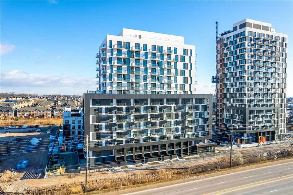 345 Wheat Boom Drive #906, Oakville, ON L6H 7X4