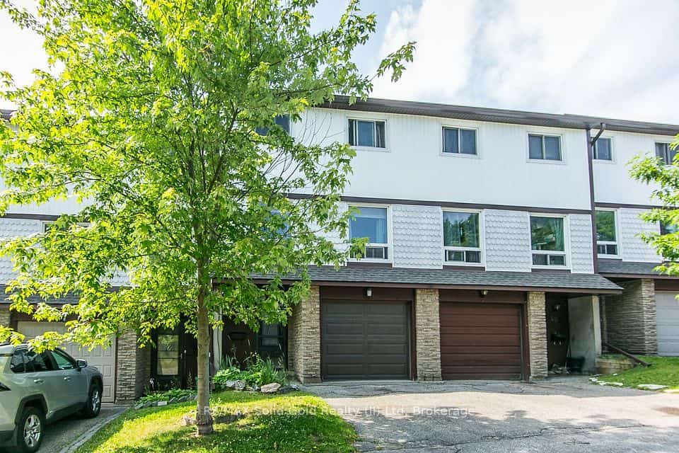 80 Old Country Drive #41, Kitchener, ON N2E 2E5
