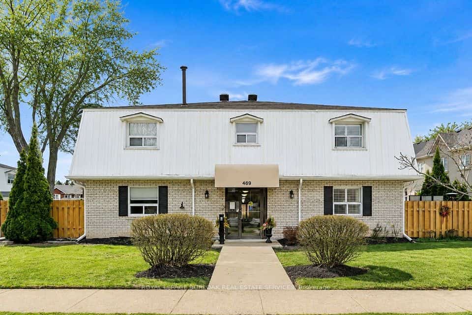 469 Claridge Road #6, Burlington, ON L7N 2S1