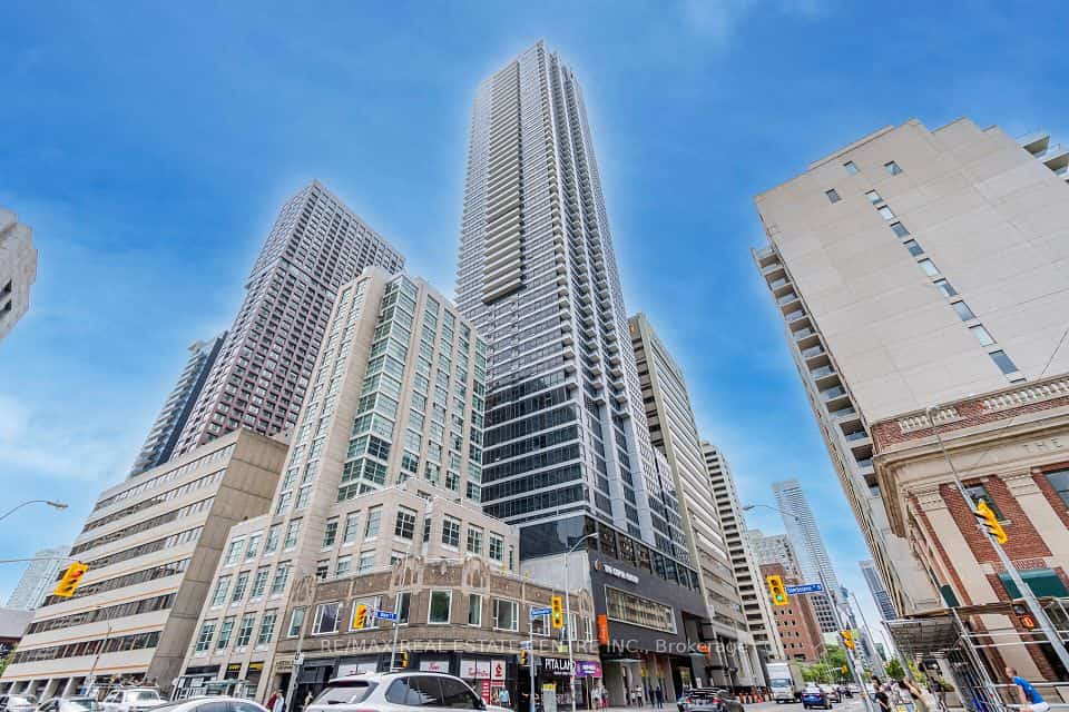 395 Bloor Street E #2503, Toronto, ON M4W 0B4