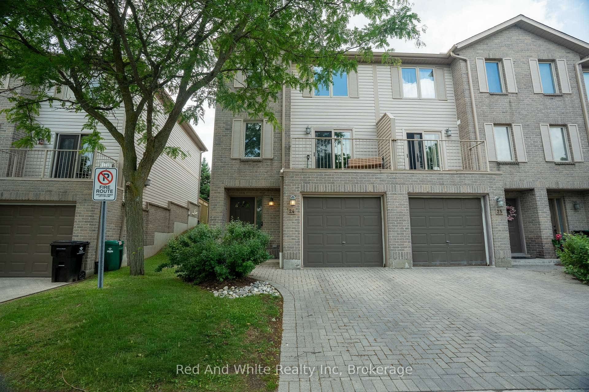 230 Blackhorne Drive #24, Kitchener, ON N2E 1Z4