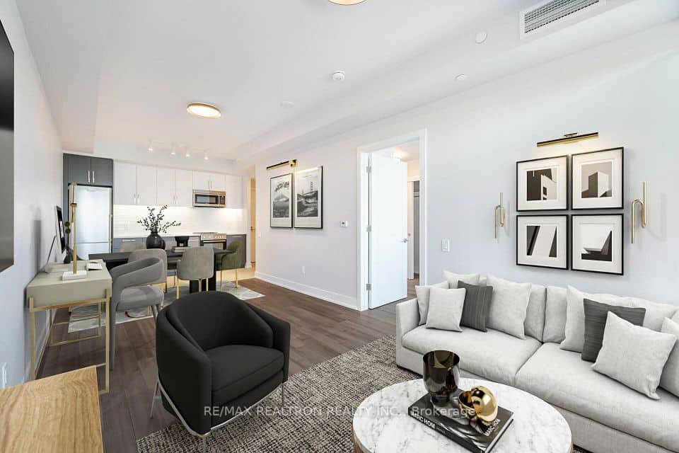 2525 Bathurst Street, Toronto