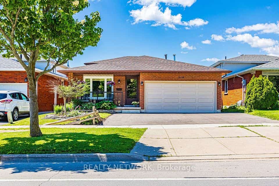 310 Stone Church Road E, Hamilton, ON L9B 1B2