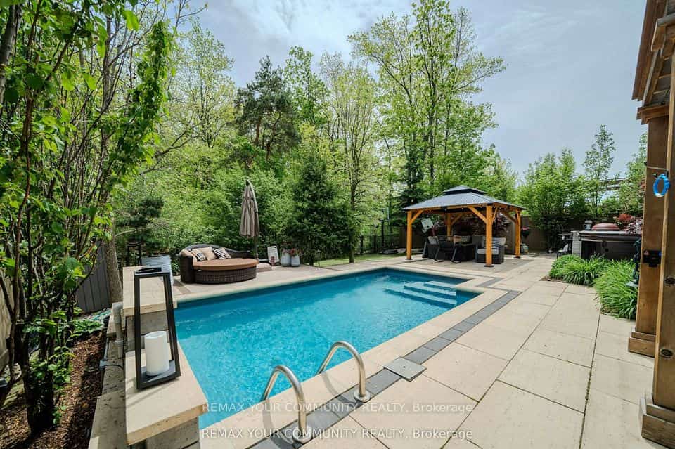 3447 Liptay Avenue, Oakville, ON L6M 0M7