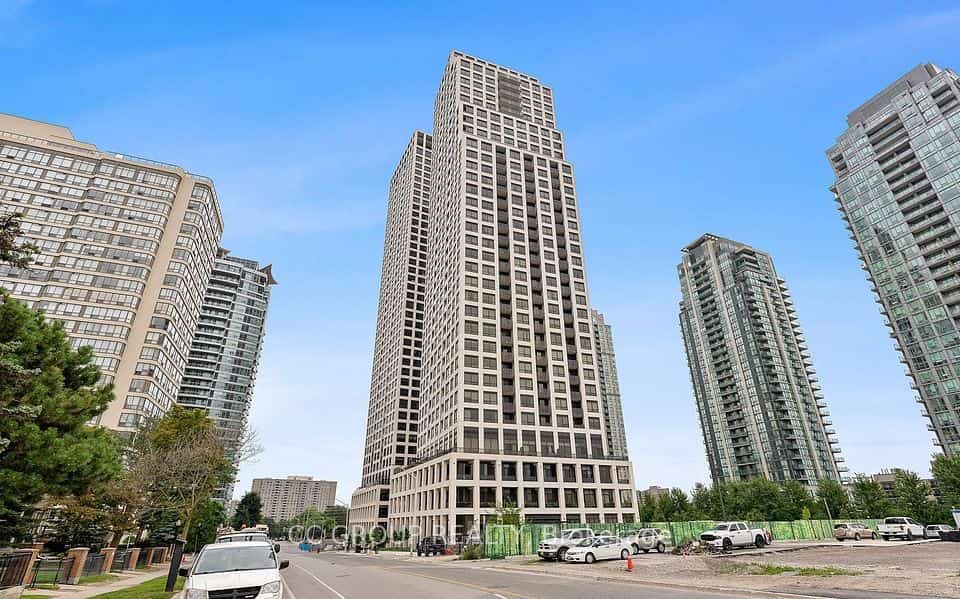 36 Elm Drive W #1703, Mississauga, ON L5B 0N3