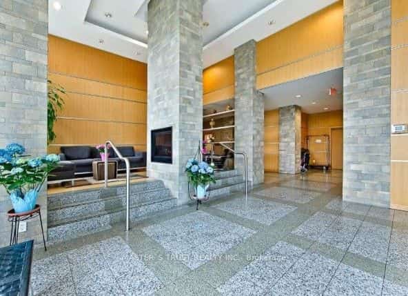 68 Grangeway Avenue #209, Toronto, ON M1H 0A1