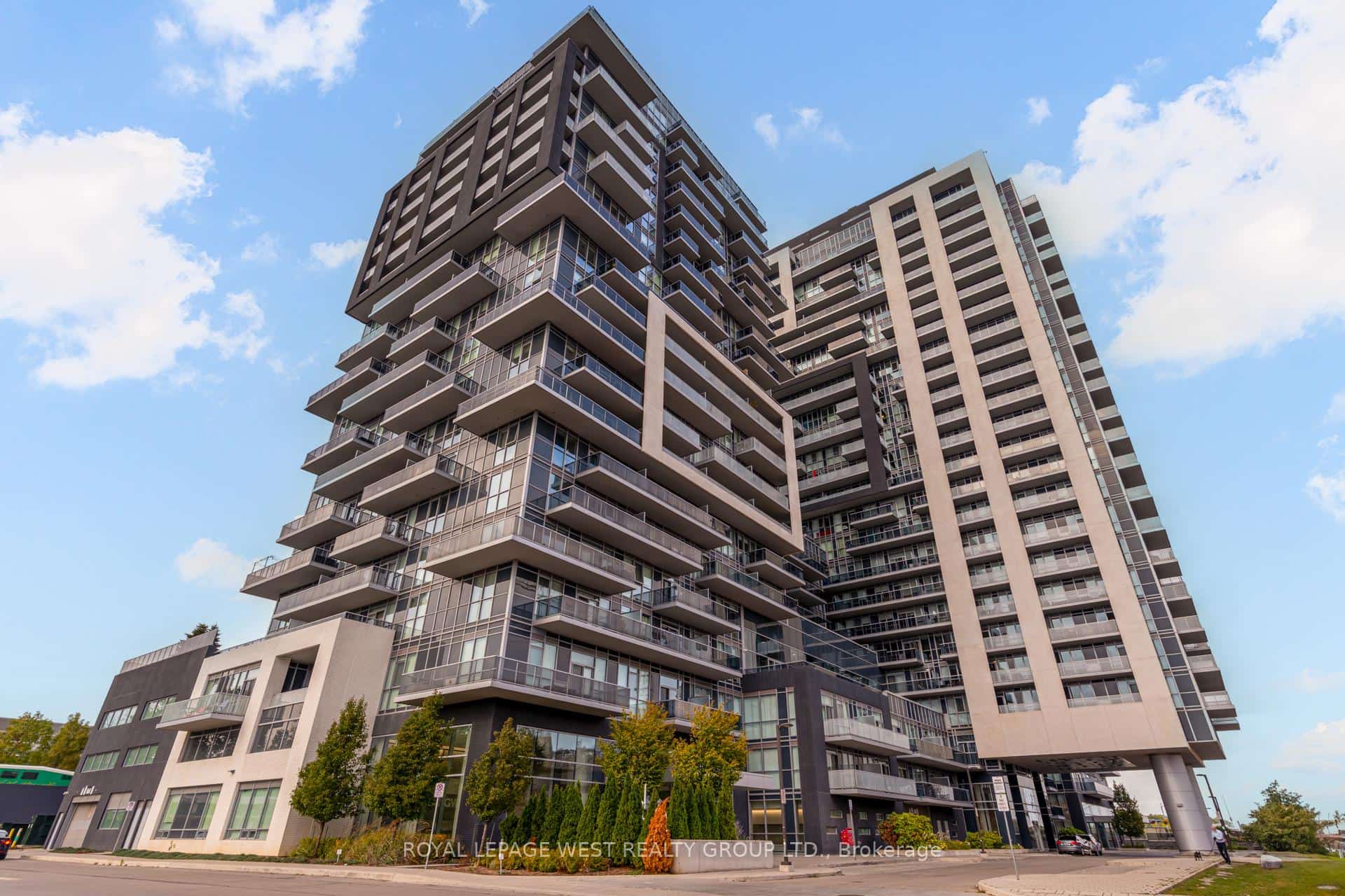 2087 Fairview Street #1002, Burlington, ON L7R 0E5