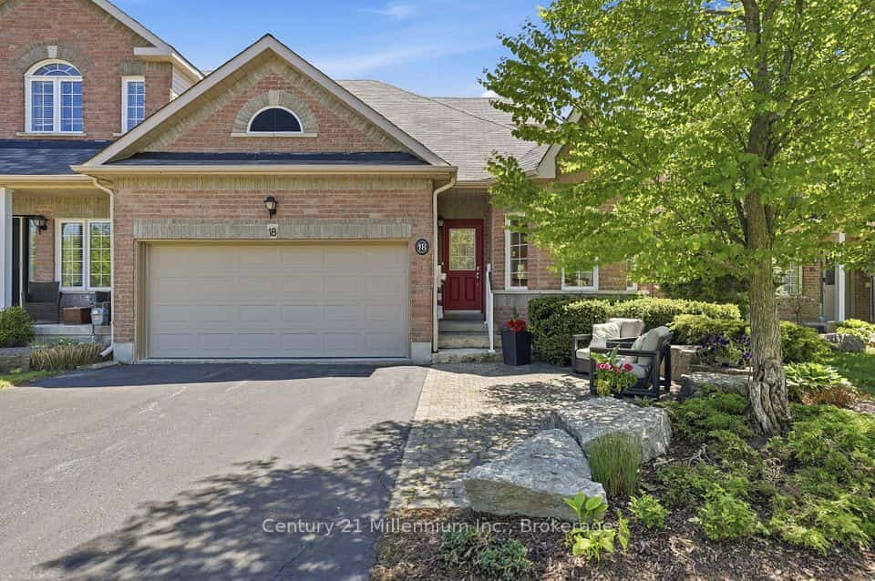 18 Thomas Drive, Collingwood, ON L9Y 0A6