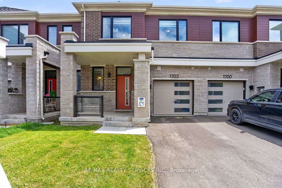1702 Dance Court W, Milton, ON L9E 2A3
