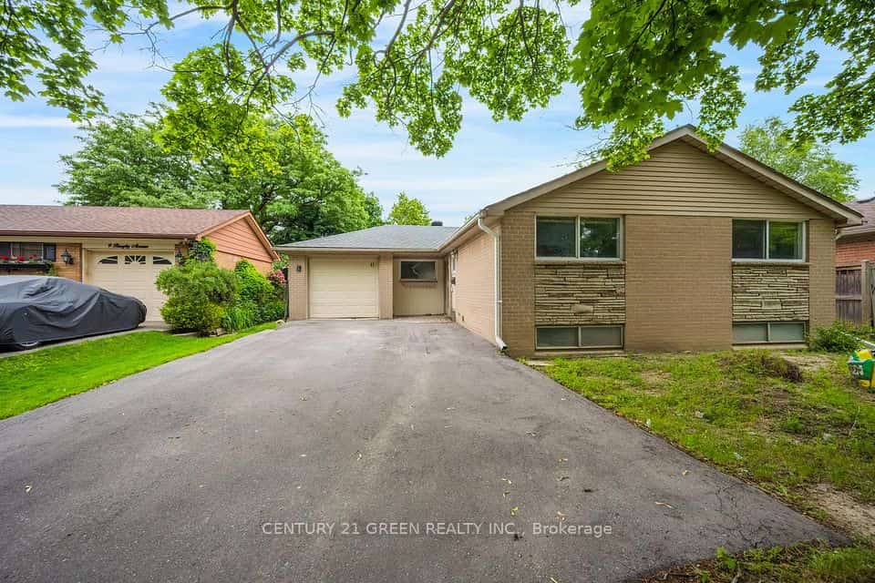 11 Burgby Avenue, Brampton, ON L6X 2G7