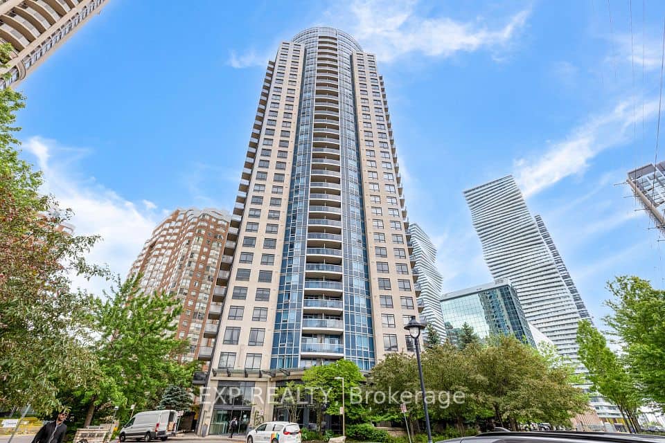 330 Burnhamthorpe Road W, Mississauga