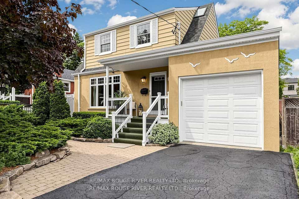 149 Brooklawn Avenue, Toronto, ON M1M 2P8