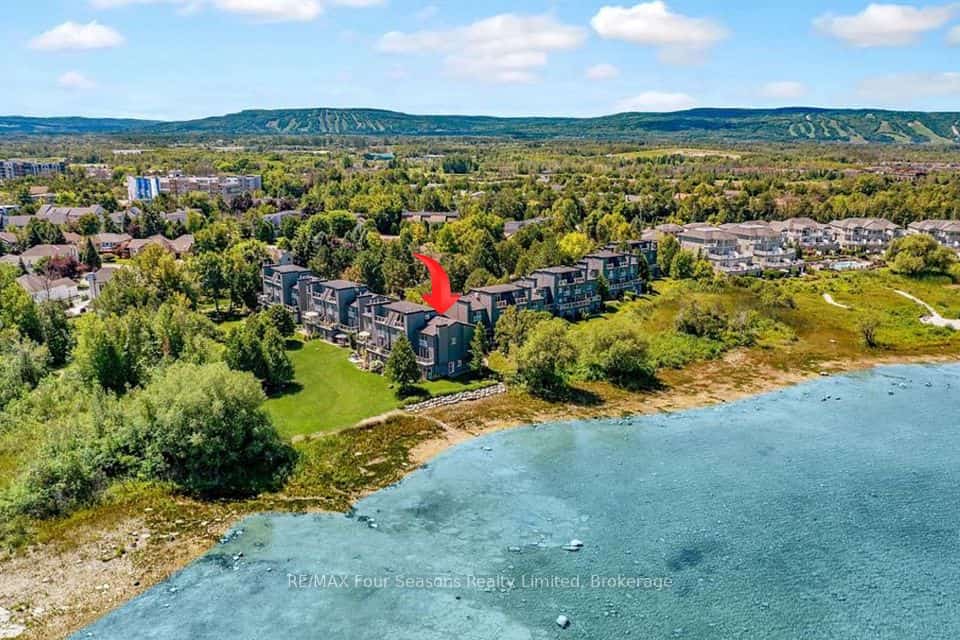 44 Trott Boulevard #17, Collingwood, ON L9Y 5B7