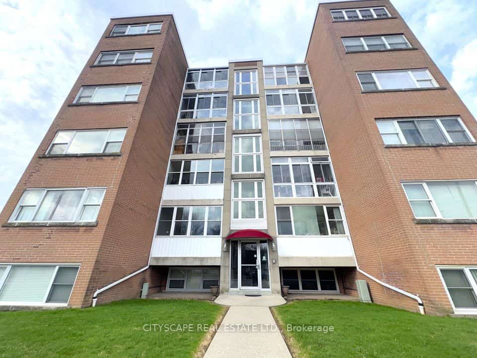 824 Brant Street #25, Burlington, ON L7R 2J5