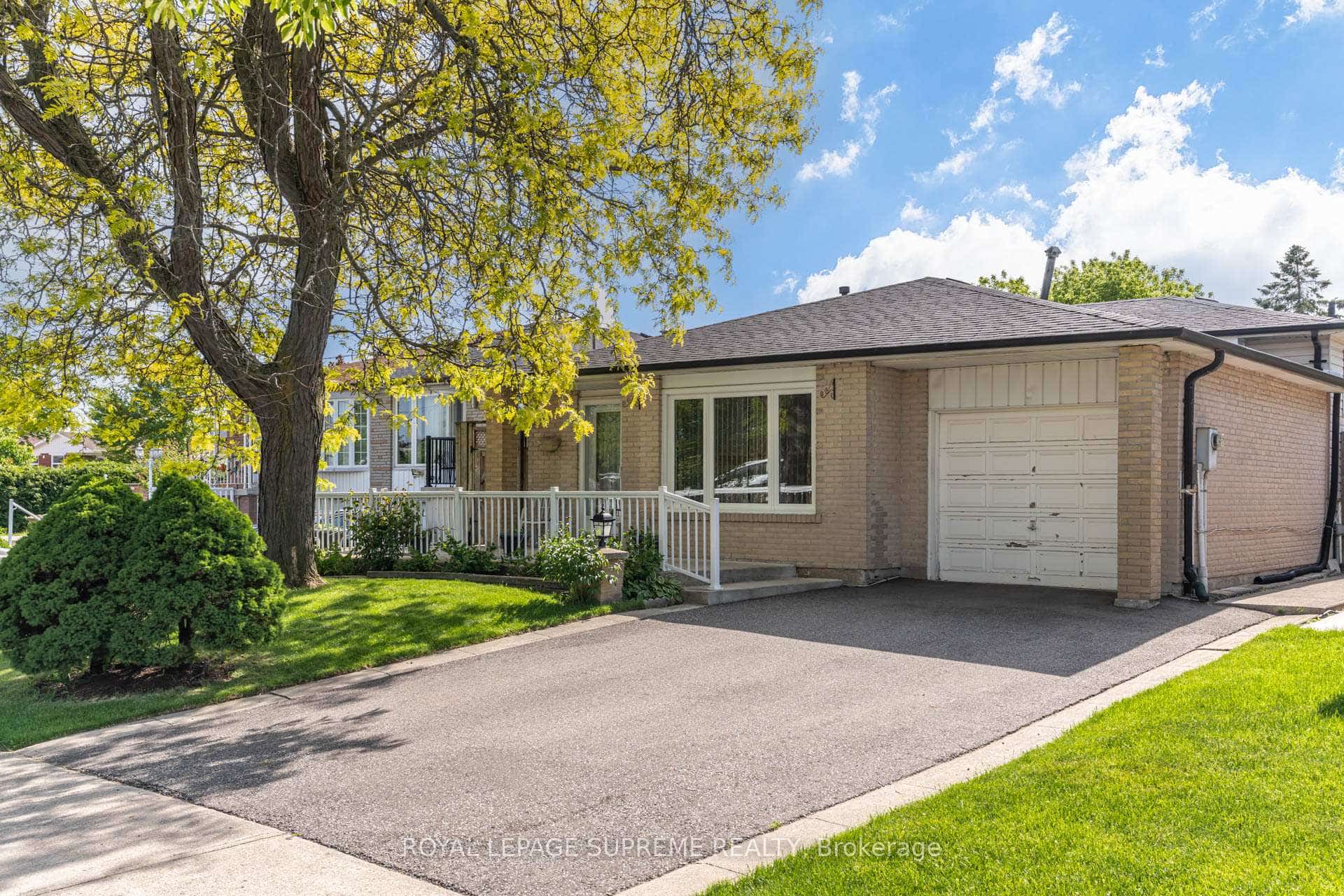 7236 Meyer Drive, Mississauga, ON L4T 3A9
