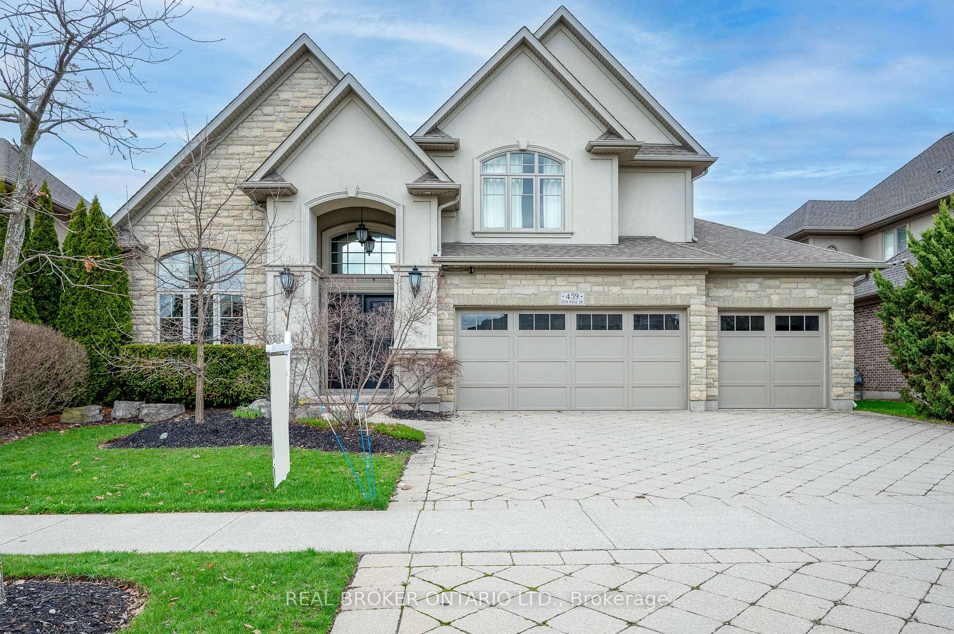 459 Deer Ridge Drive, Kitchener, ON N2P 0A7