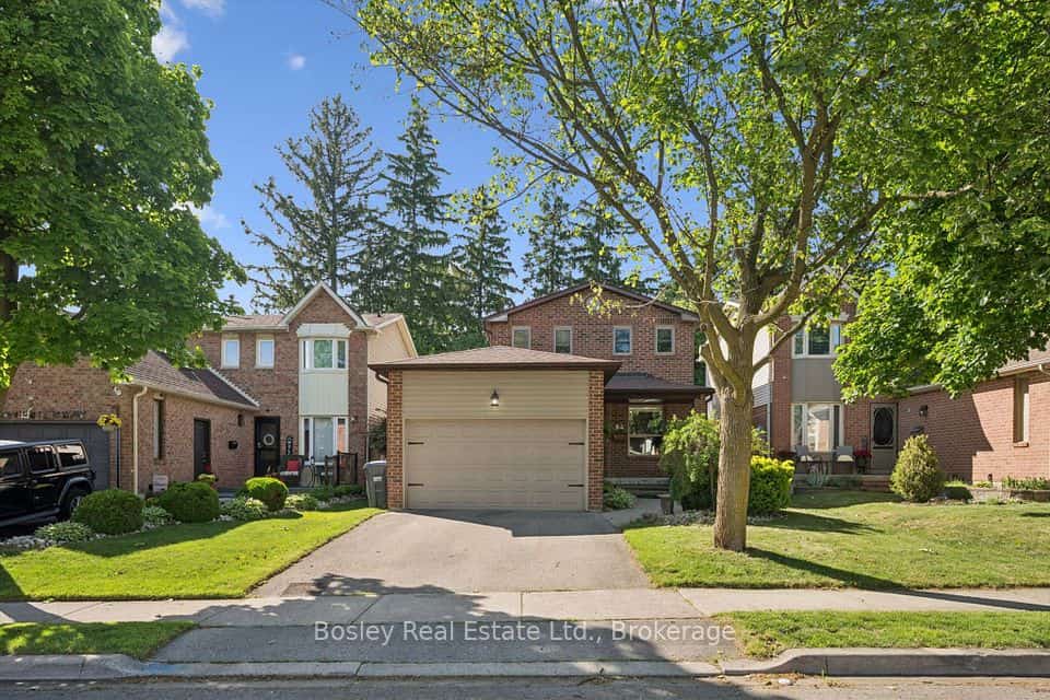 84 Cassander Crescent, Brampton, ON L6Z 1Z2