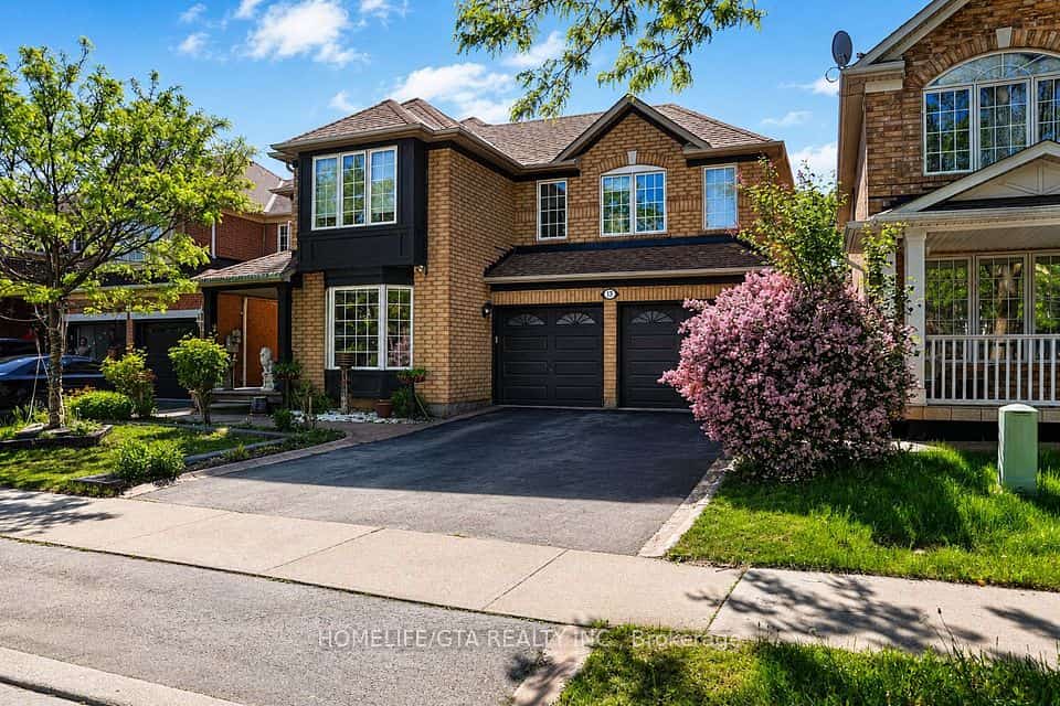 13 Sparta Drive, Brampton, ON L6P 1H6