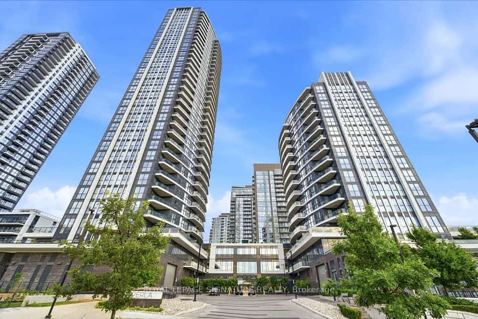 65 Watergarden Drive #212, Mississauga, ON L5R 0G8