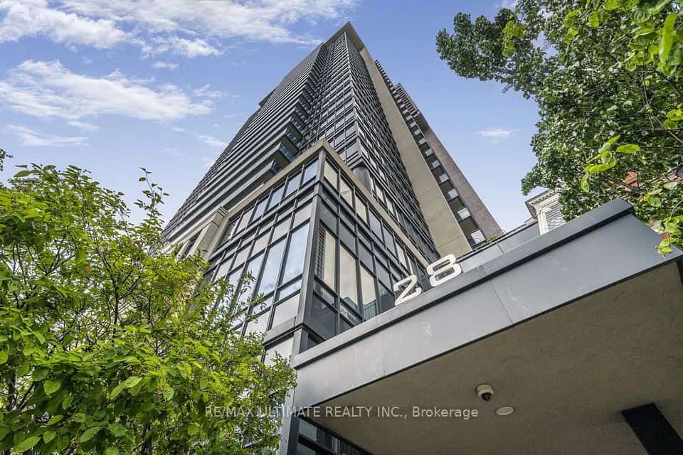 28 Linden Street #404, Toronto, ON M4Y 0A4