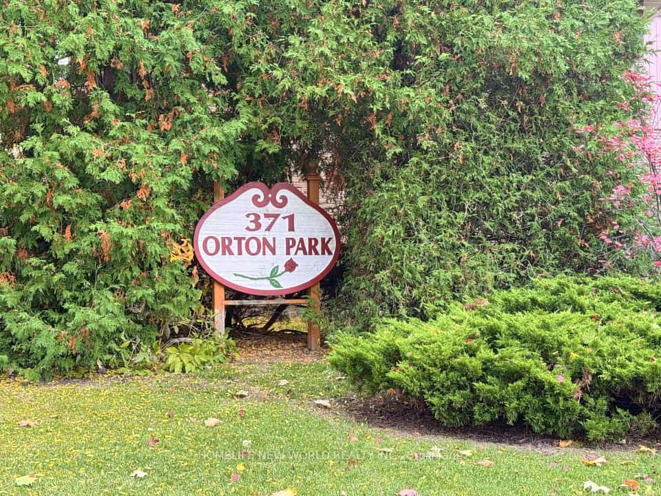 371 Orton Park Road #114, Toronto, ON M1G 3V1