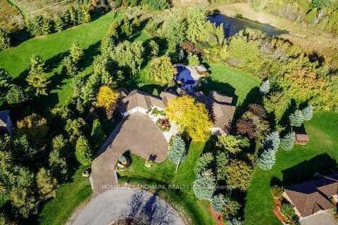 113 Offord Crescent, Aurora, ON L4G 3G8