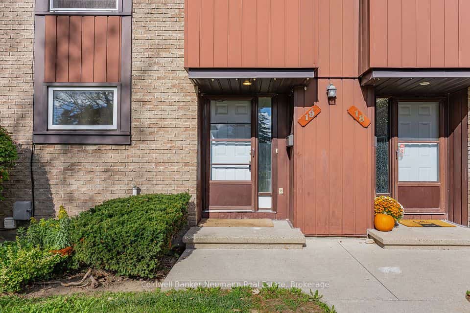 539 Willow Road #19, Guelph, ON N1H 7G3