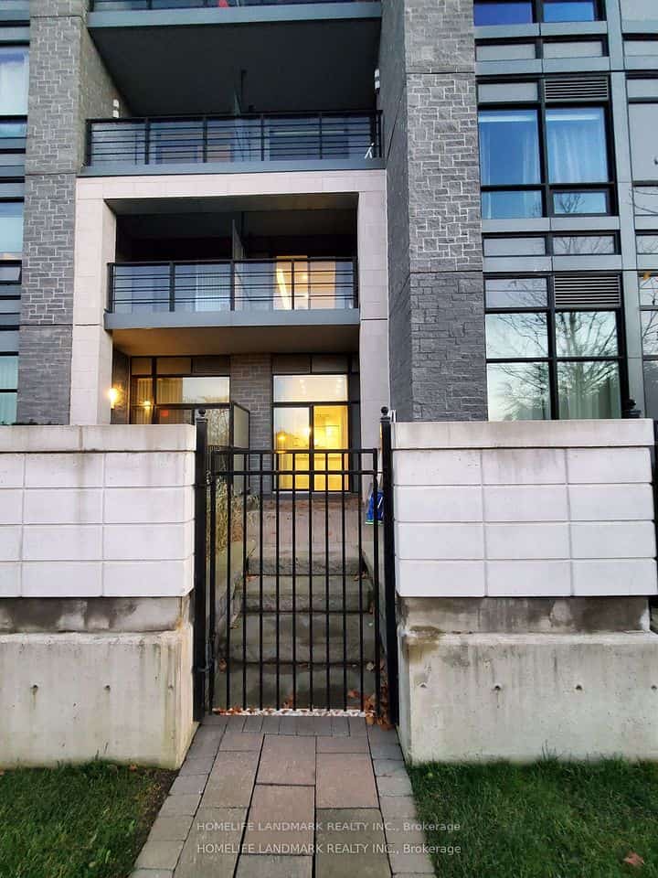 21 Clairtrell Road #116, Toronto, ON M2N 0G8