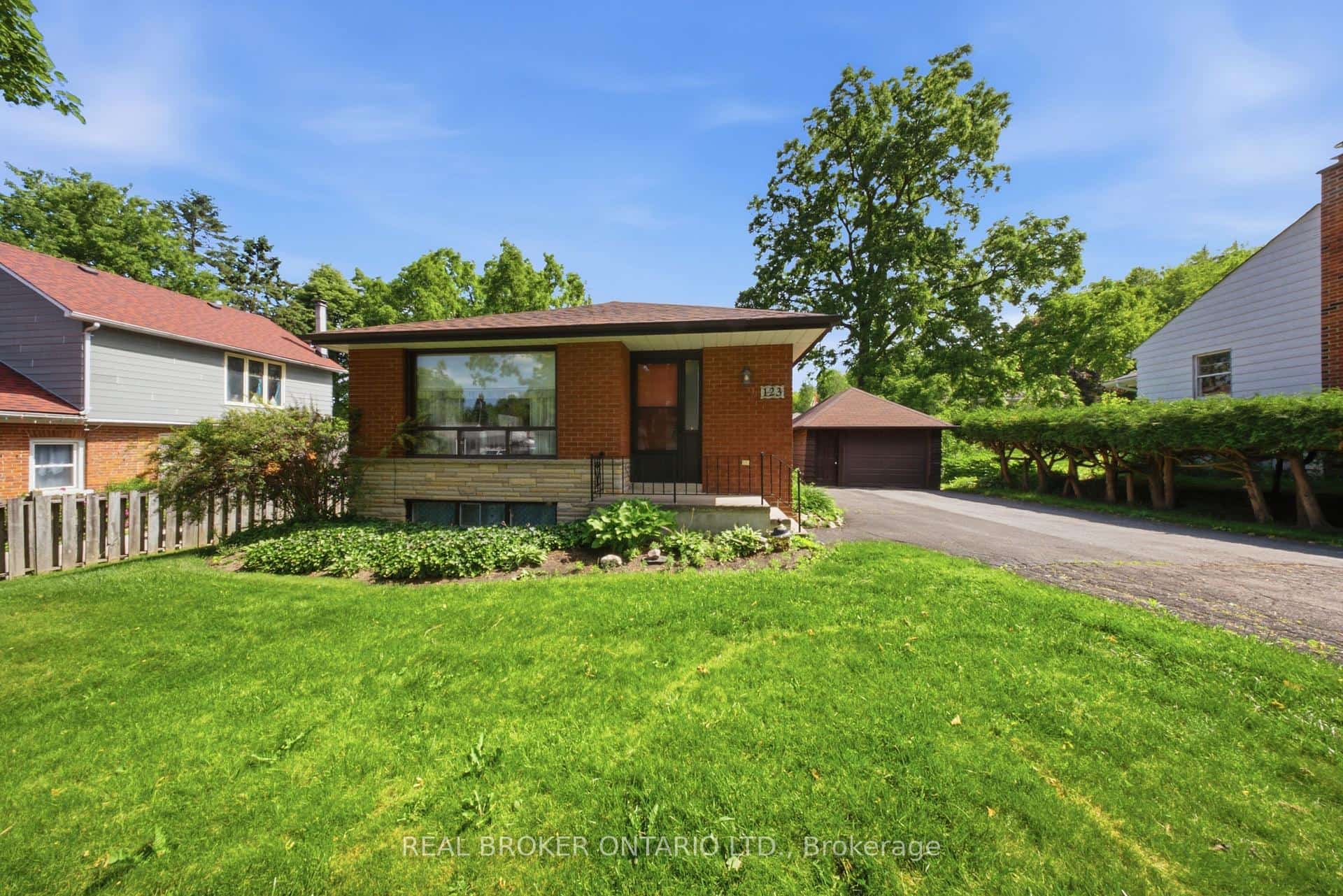 123 James Street, Caledon, ON L7E 3H2