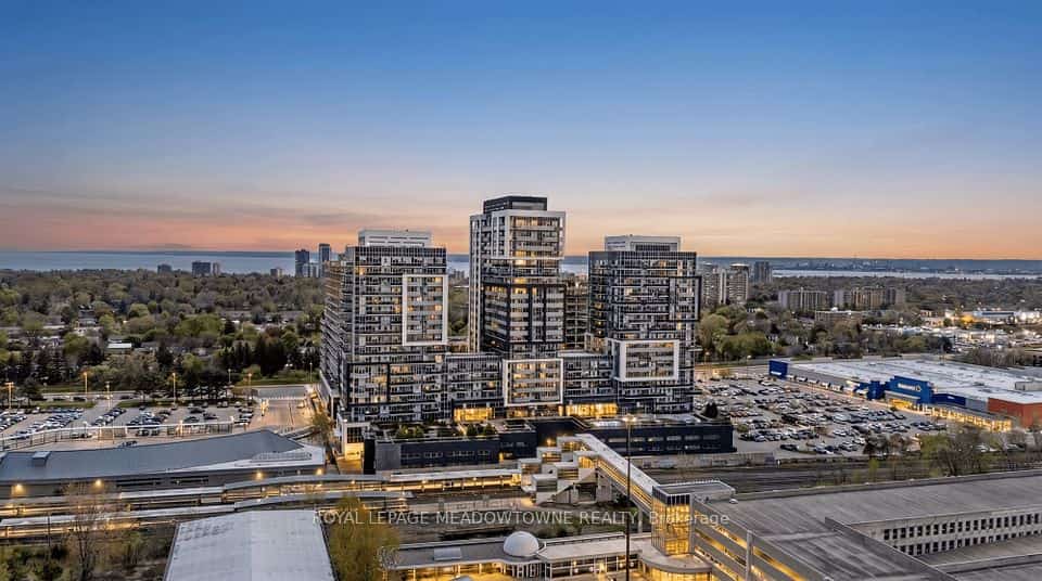 2093 Fairview Street #1902, Burlington, ON L7R 0E6