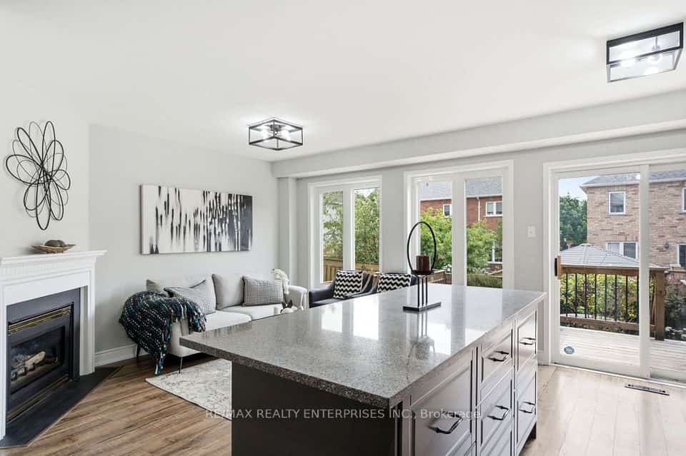 6930 Elliott Parliament Street, Mississauga, ON L5W 1B5