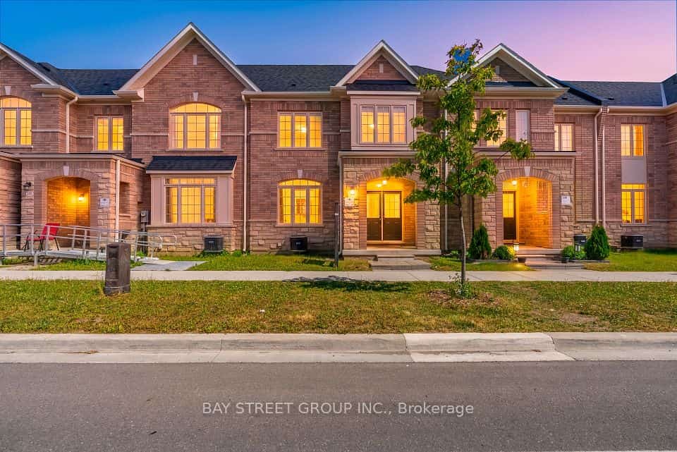 221 Clockwork Drive, Brampton, ON L7A 5C7
