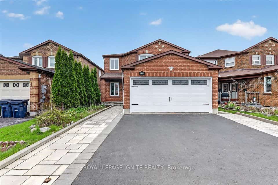 205 Hupfield Trail, Toronto, ON M1B 4N9