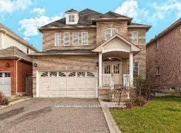 10 MILKWEED Crescent, Brampton, ON L7A 1T8