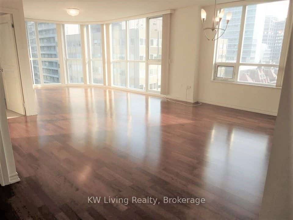 801 Bay Street #1506, Toronto, ON M5S 1Y9