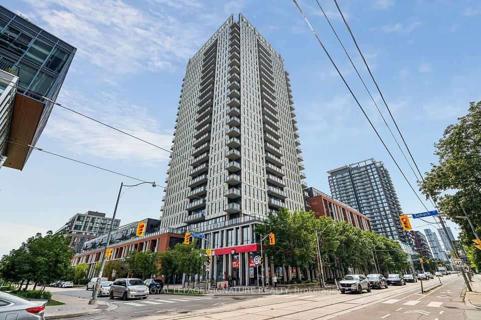 One Park Place North Tower, Toronto