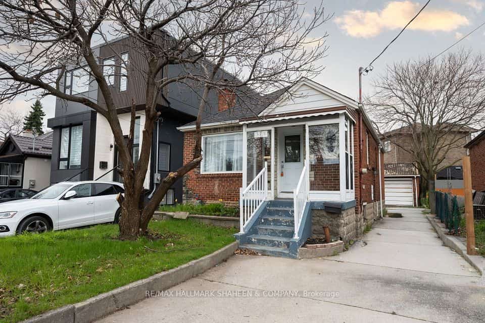 378 O'Connor Drive, Toronto, ON M4J 2V7