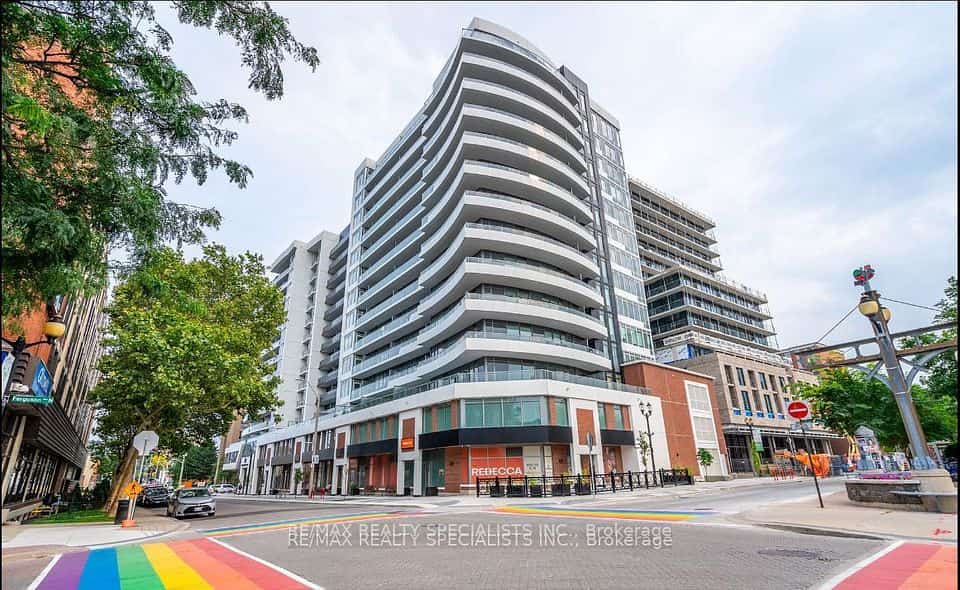 212 King William Street #1016, Hamilton, ON L8R 3N9