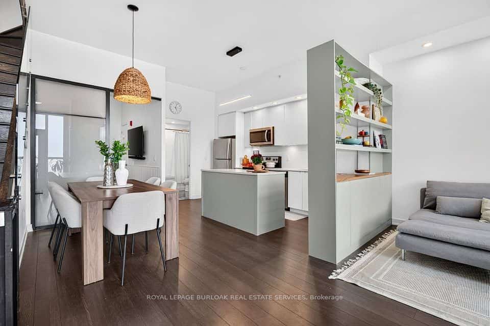 5240 Dundas Street #B209, Burlington, ON L7L 0J6
