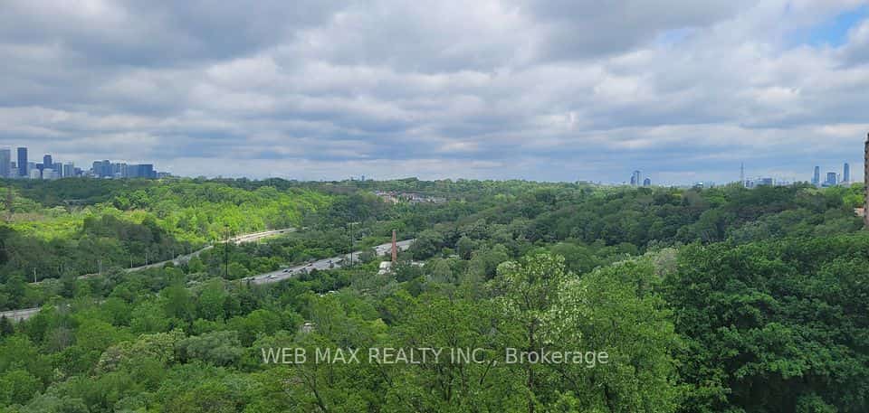 980 Broadview Avenue #804, Toronto, ON M4K 3Y1
