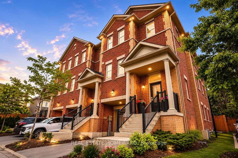 1 Saint Julien Court, Vaughan, ON L6A 5B2