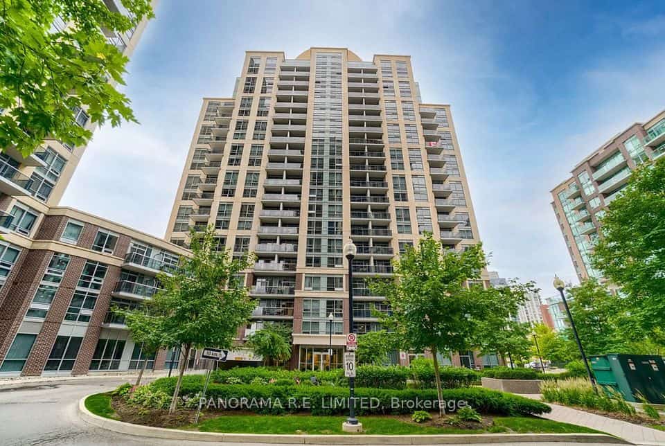 3 Michael Power Place #1701, Toronto, ON M9A 0A2