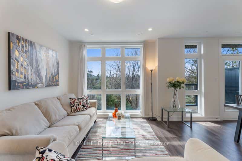 7 Phelps Lane #16, Richmond Hill, ON L4E 1J4