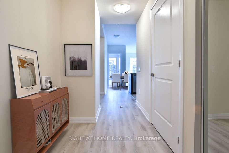 35 WATERGARDEN Drive #2014, Mississauga, ON L5R 0G8