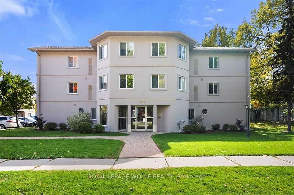 107 Bond Street #304, Orillia, ON L3V 1J7