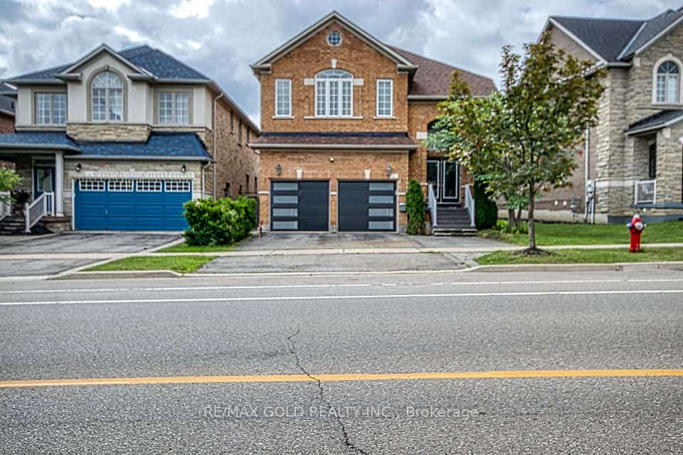3428 Erin Centre Boulevard, Mississauga, ON L5M 8C2