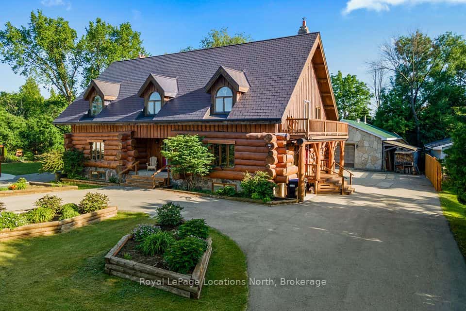24 Oliver Crescent, Collingwood, ON L9Y 3Z1
