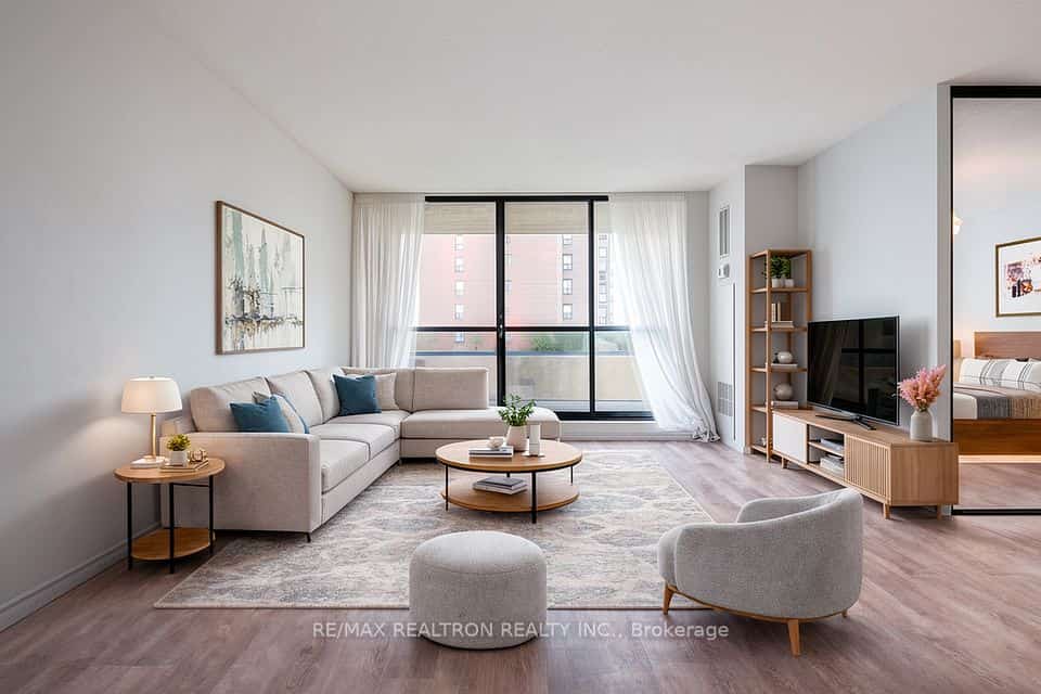 Canyon Tower, Toronto